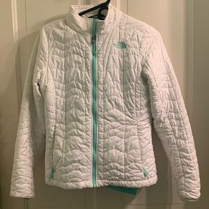 The North Face snow suit set. White and mint green. XS pants and S jacket.